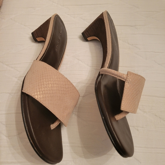 Donald J Pliner Vimm Sandal - Picture 3 of 12